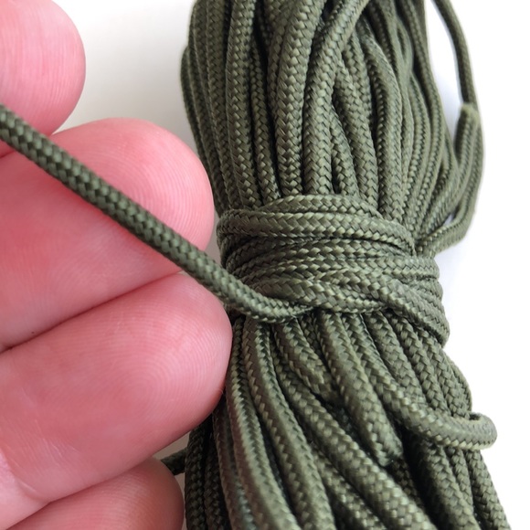 5/$10   9 YARDS 2MM Paracord Parachute Cord  ARMY GREEN - Picture 2 of 3